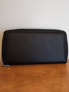 Bugatti Black Leather Wallet new without tags